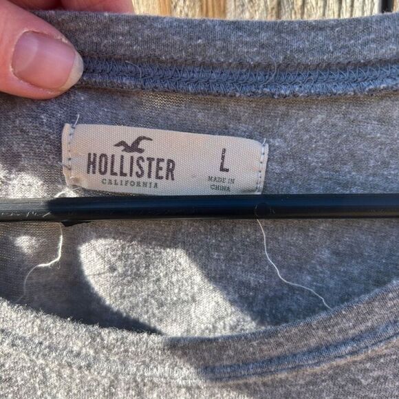 Hollister tshirt short sleeve elephant gem design size large - Picture 3 of 7